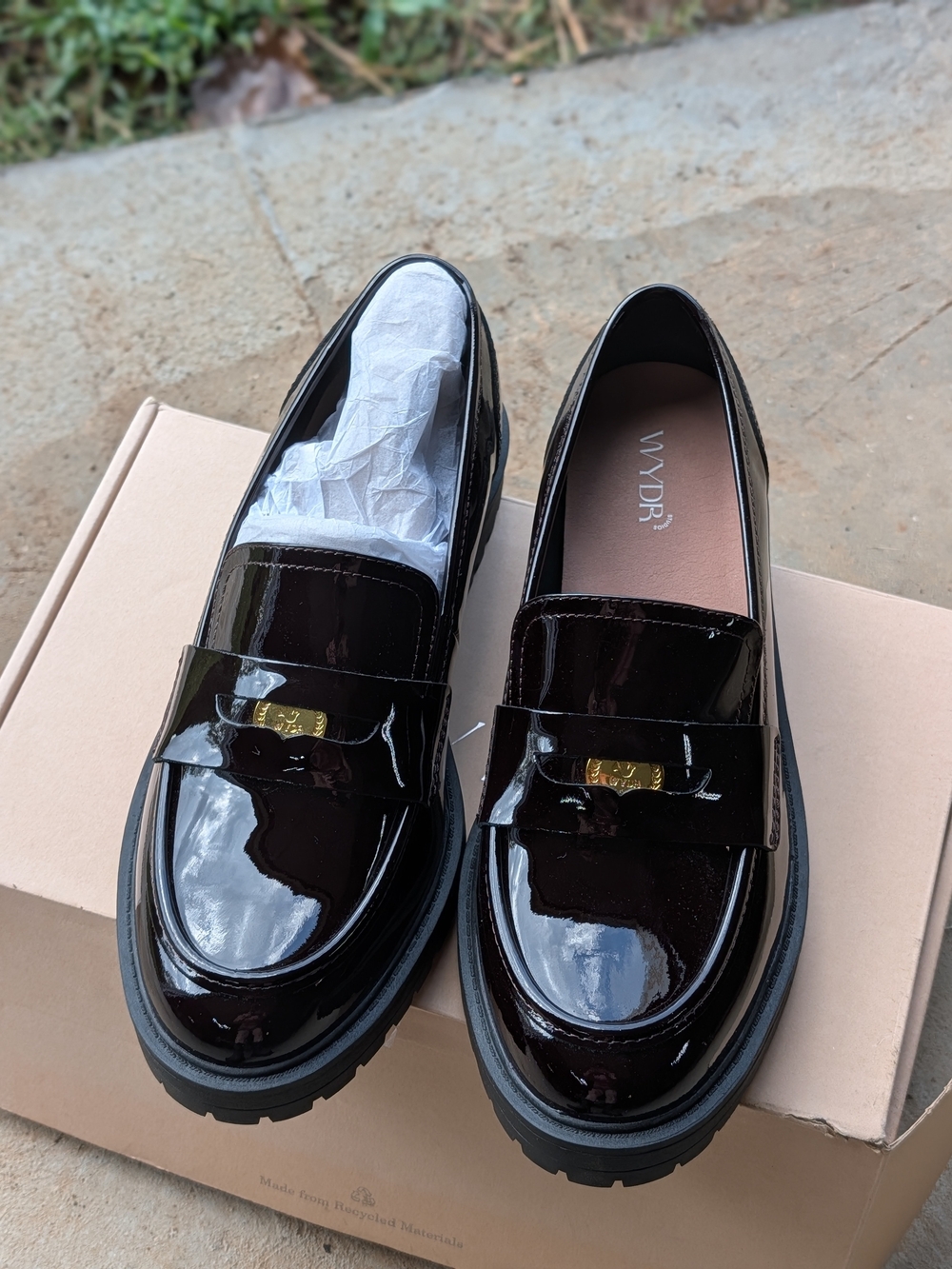 Wydr Women's Patent Leather Black Loafers